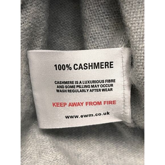 ISLE 100% cashmere Turtleneck sweater Womens Small Gray Jumper Neutral‎ Soft - Picture 5 of 7